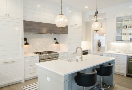 white designed kitchen